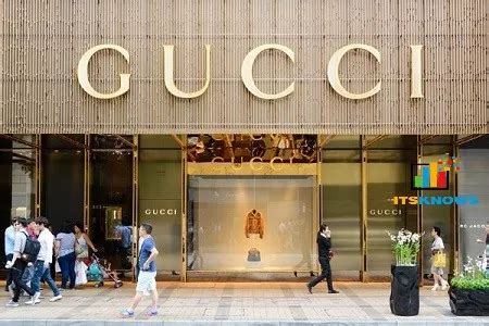 giorgio gucci net worth|is gucci publicly traded.